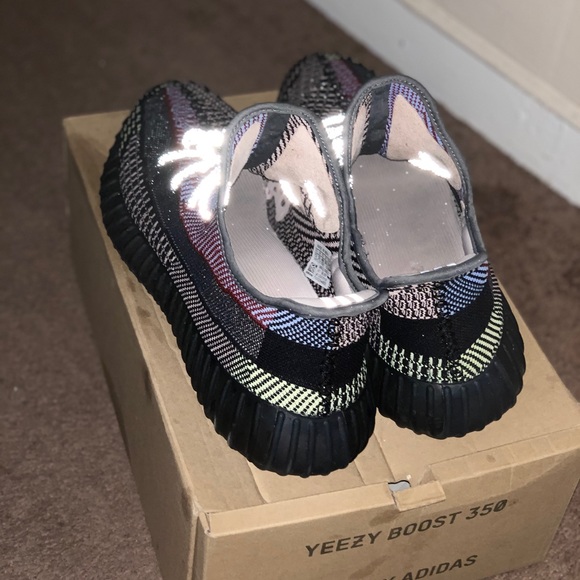 yeezy yecheil size 13
